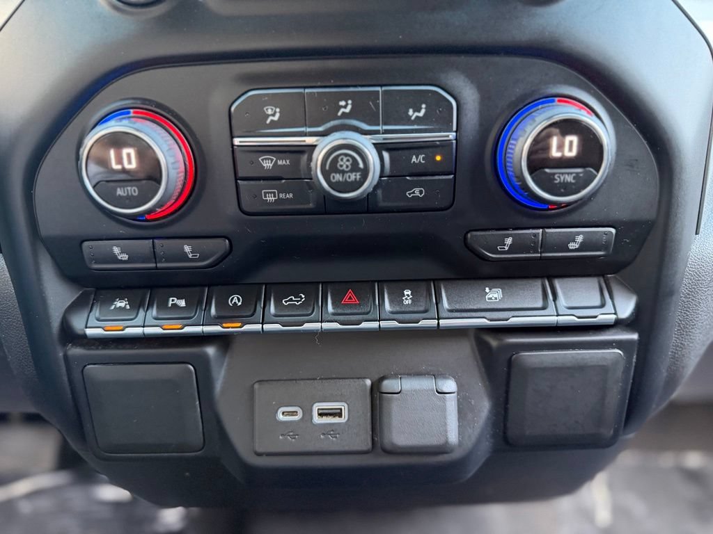 Used 2020 Chevrolet Silverado 1500 LT w/ Convenience Package AWD/4WD image 27