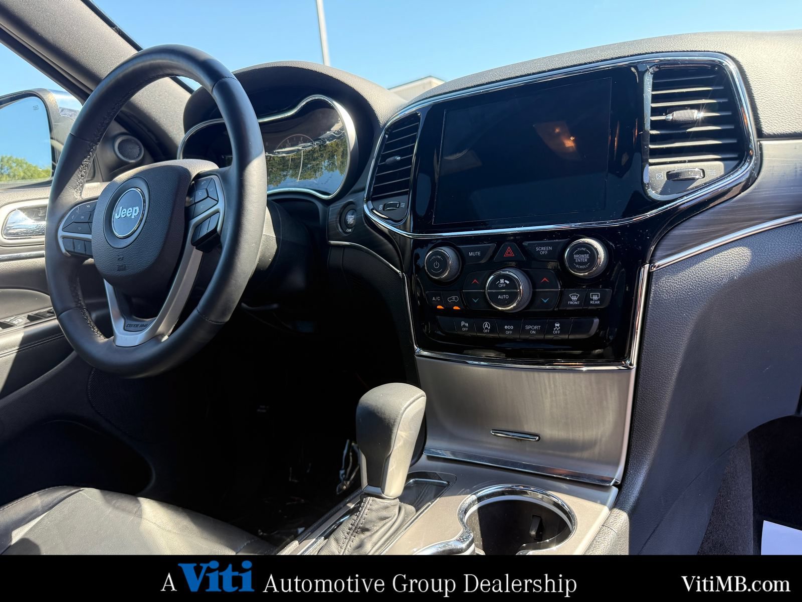 Used 2019 Jeep Grand Cherokee Limited AWD/4WD image 31