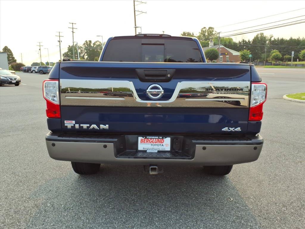 Used 2019 Nissan Titan Platinum Reserve AWD/4WD image 11