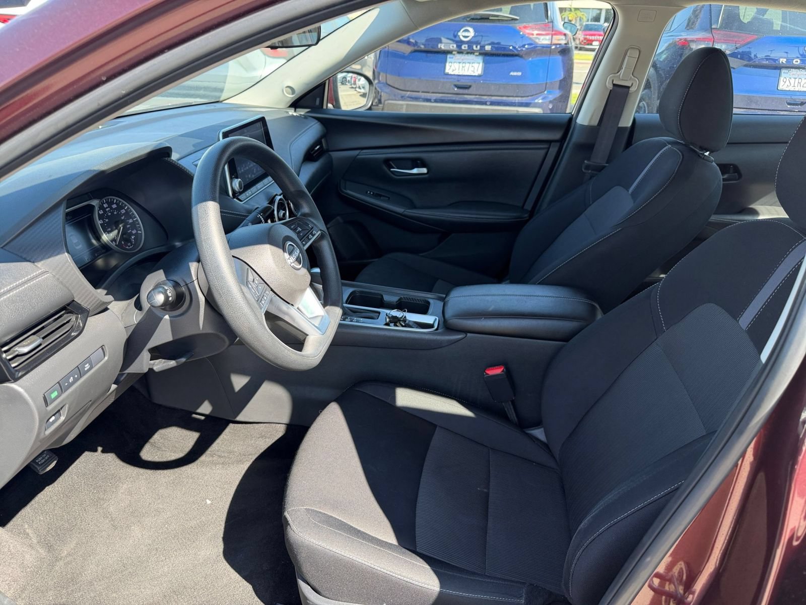 Used 2025 Nissan Sentra SV FWD image 24