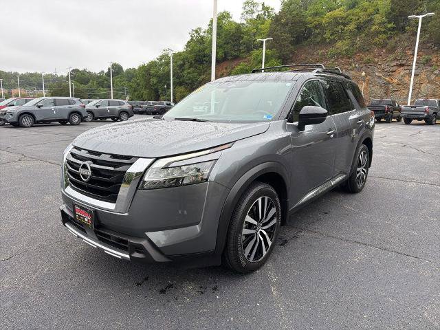 Certified 2024 Nissan Pathfinder Platinum w/ Cargo Package AWD/4WD image 1