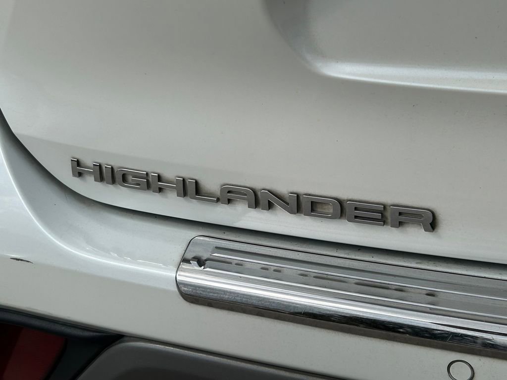 Used 2021 Toyota Highlander Platinum image 13