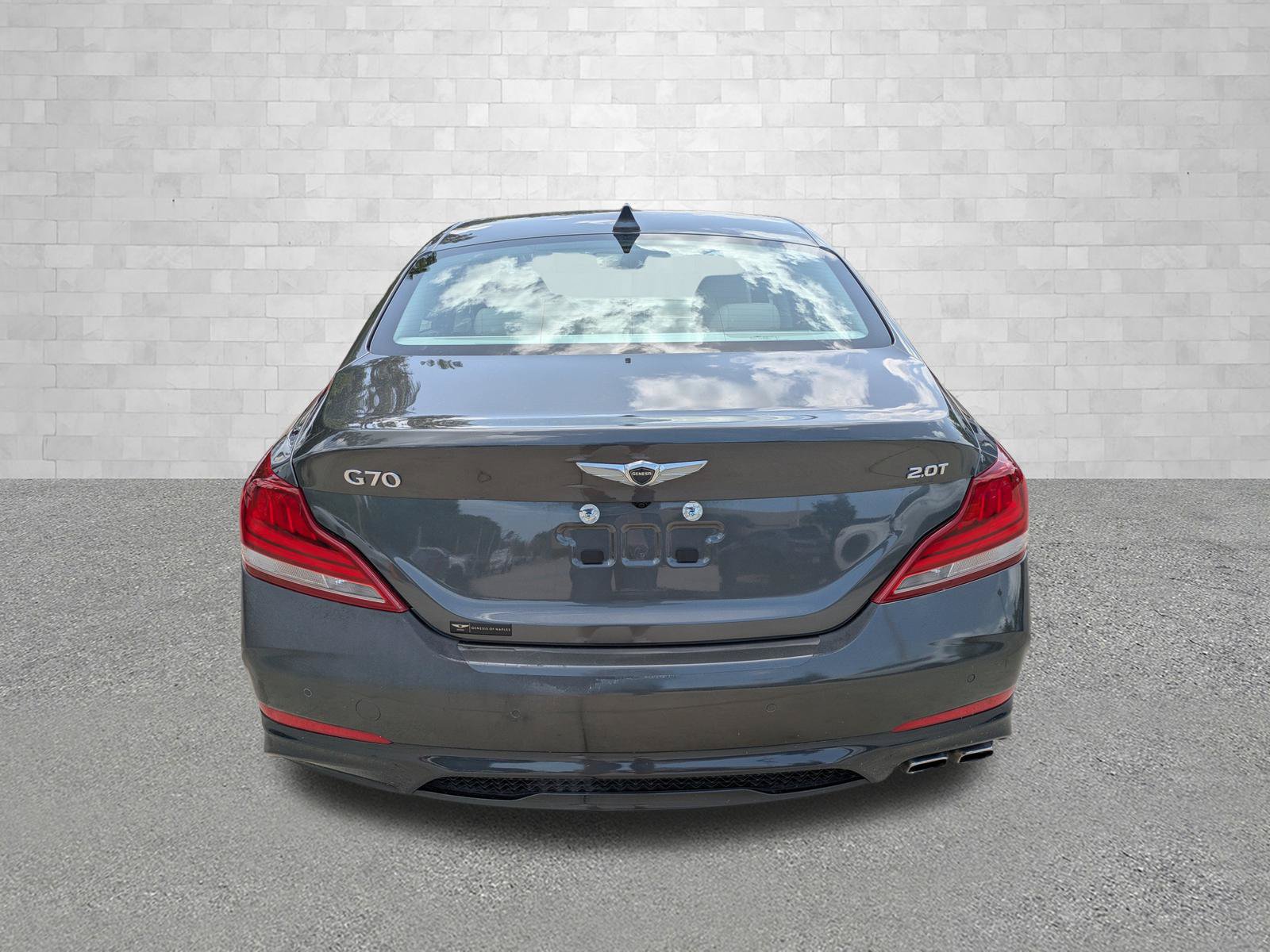 Used 2019 Genesis G70 2.0T Advanced w/ Elite Package RWD image 3