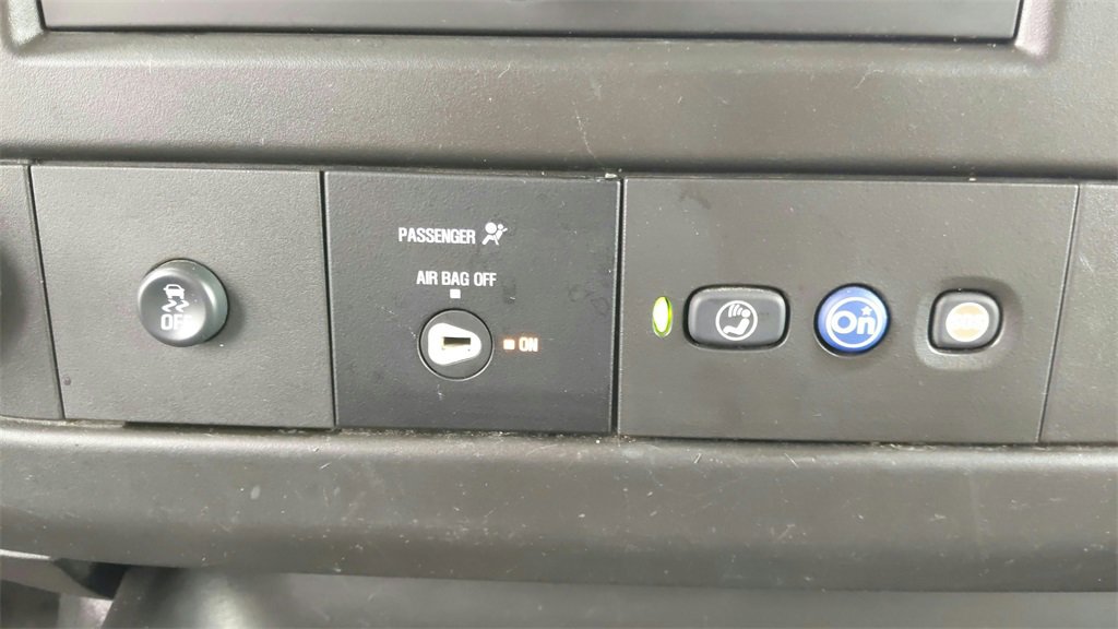 Used 2019 Chevrolet Express 3500 Extended w/ Driver Convenience Package image 26
