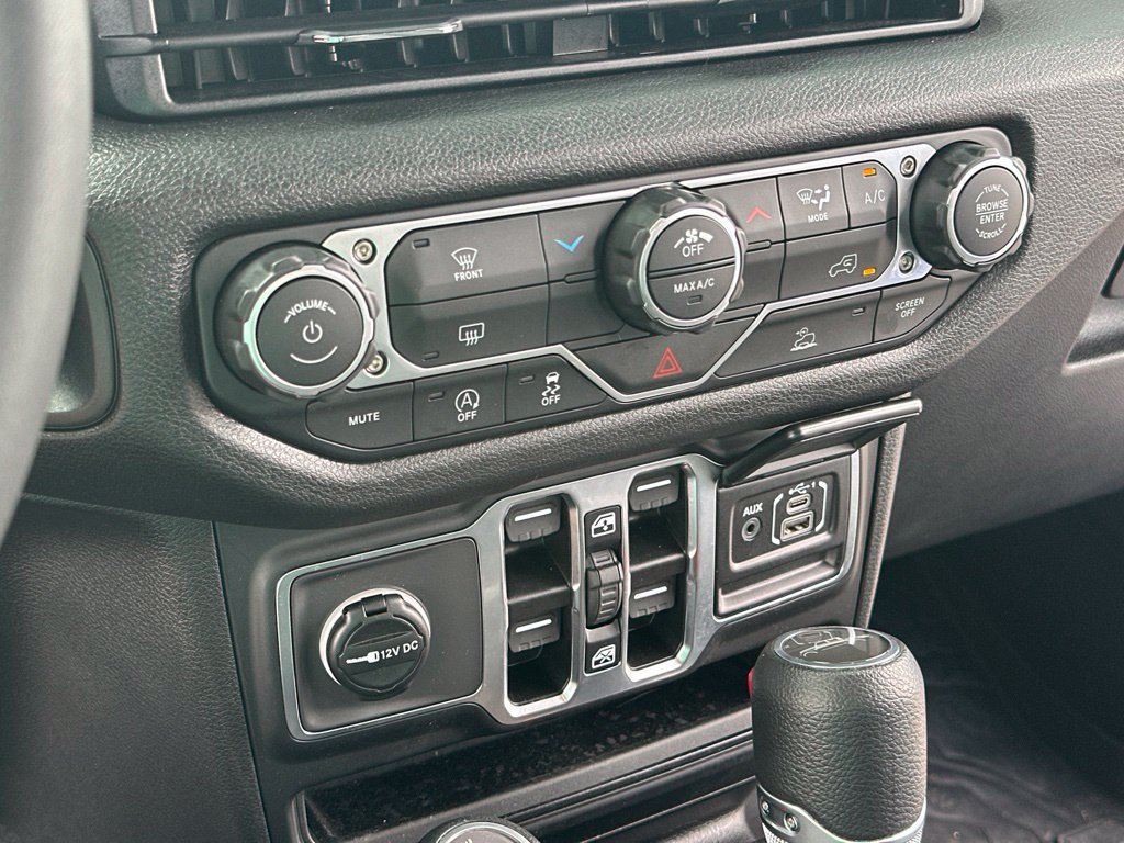 New 2026 Jeep Gladiator Sport AWD/4WD image 32