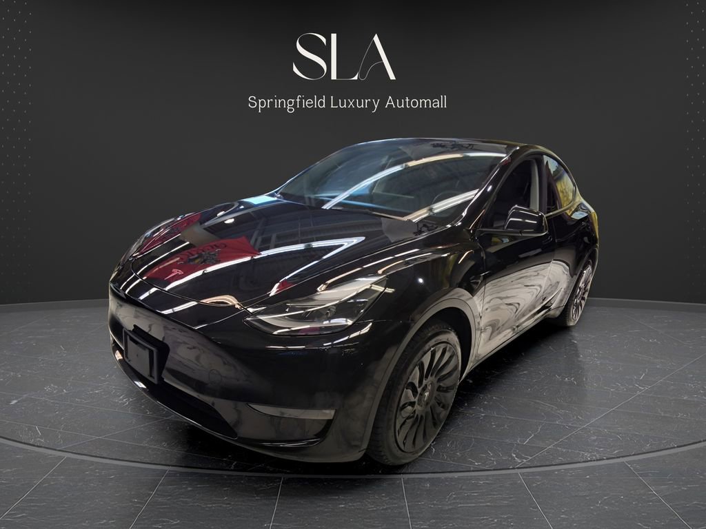 Used 2023 Tesla Model Y Long Range image 9
