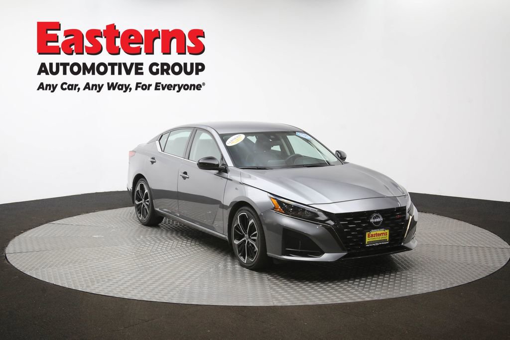 Used 2023 Nissan Altima 2.5 SR image 49