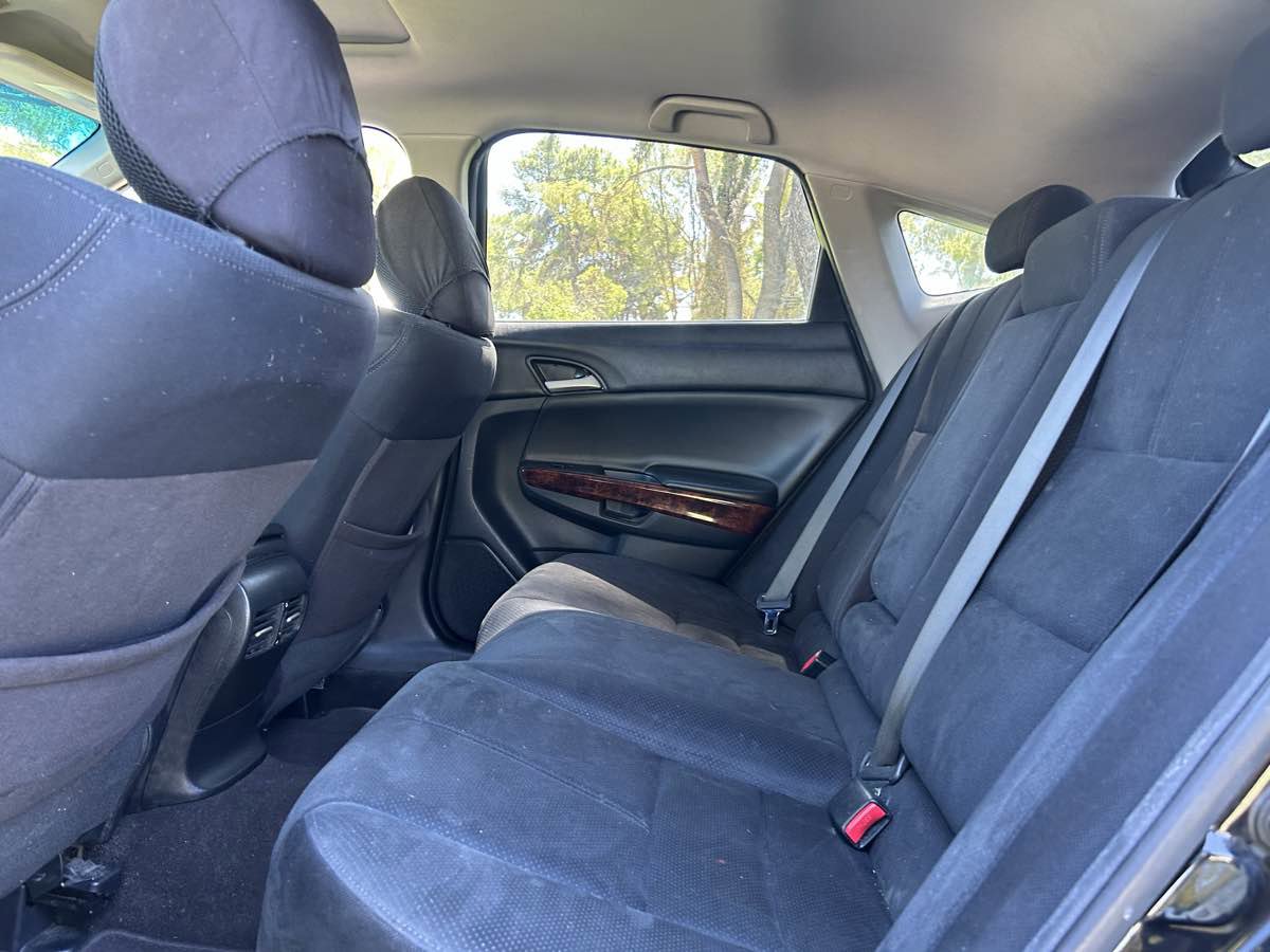 Used 2012 Honda Crosstour EX image 20