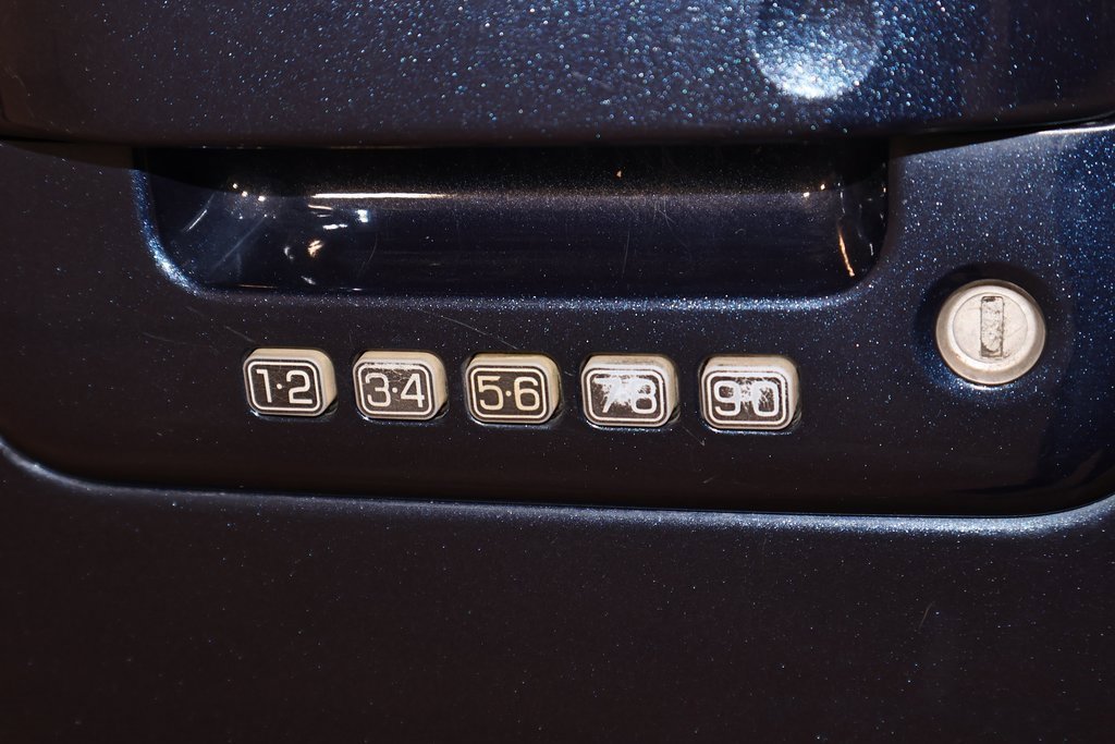 Used 2014 Ford F150 Lariat image 10