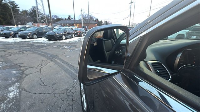 Used 2015 Jeep Grand Cherokee Limited image 37