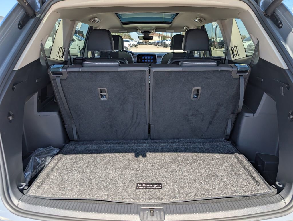 Used 2025 Volkswagen Atlas SEL image 28