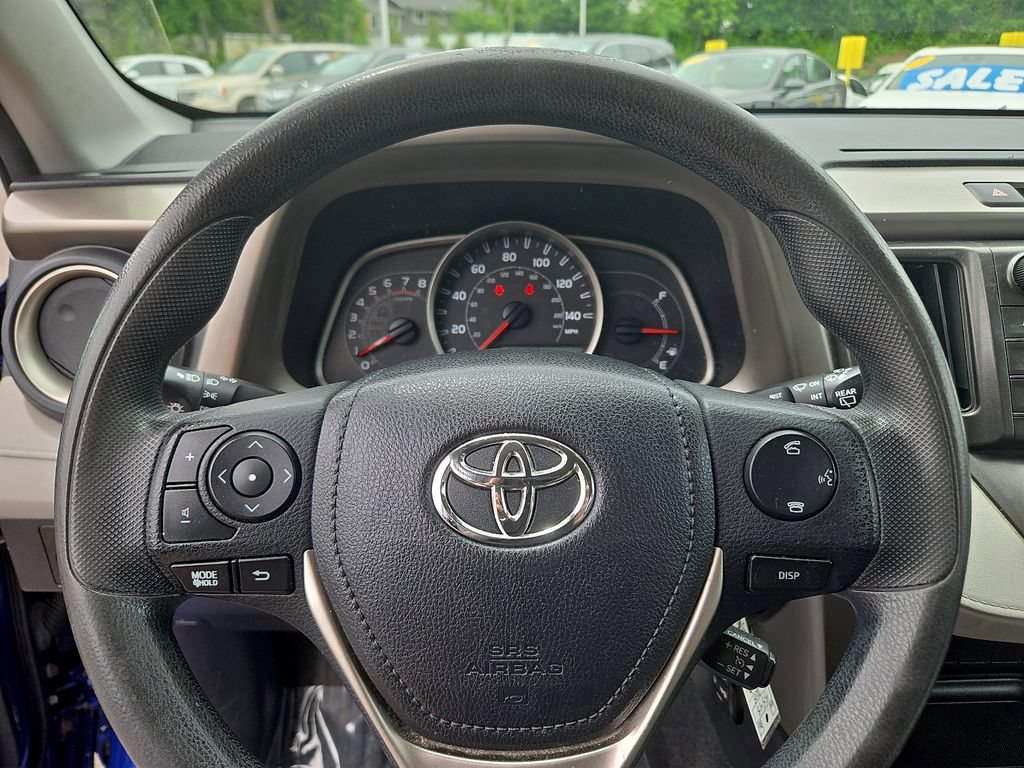 Used 2015 Toyota RAV4 LE AWD/4WD image 20