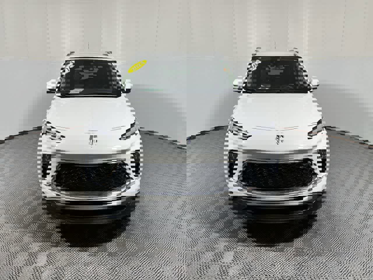 Used 2024 Buick Encore GX Sport Touring image 3