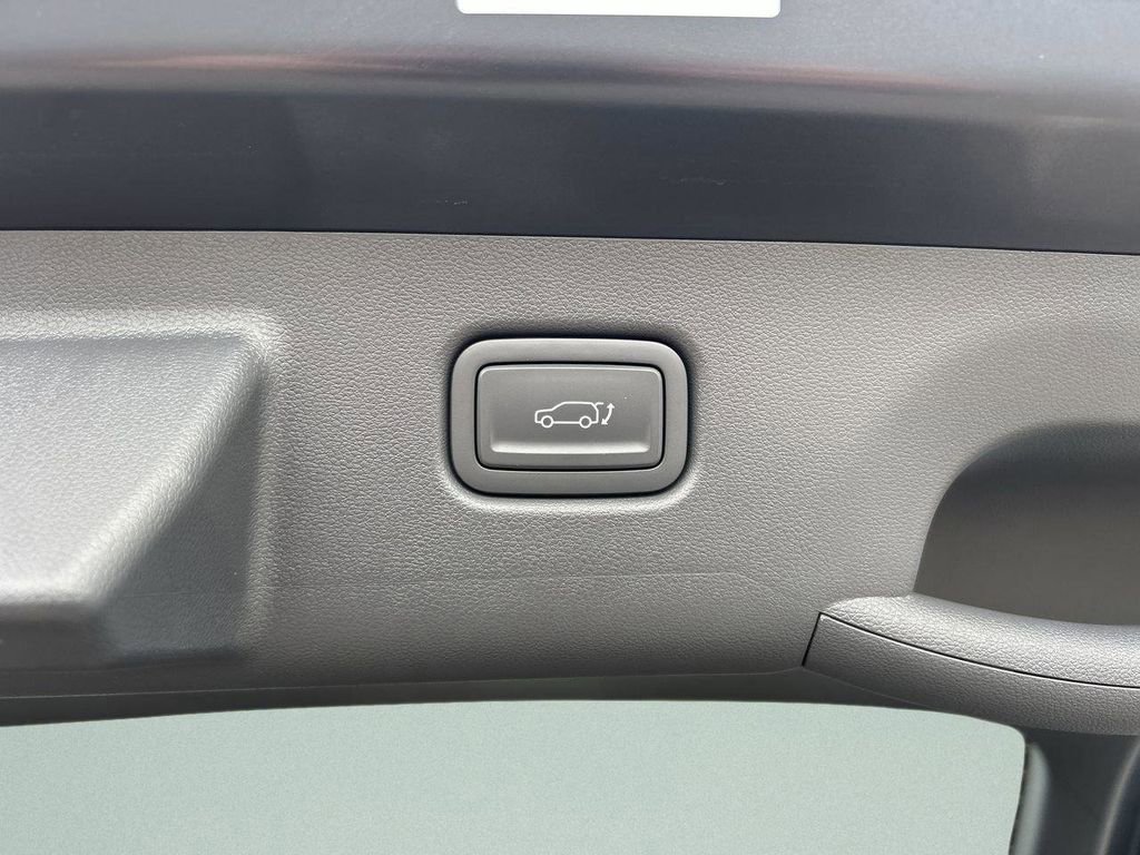 New 2026 Hyundai Kona Limited image 18