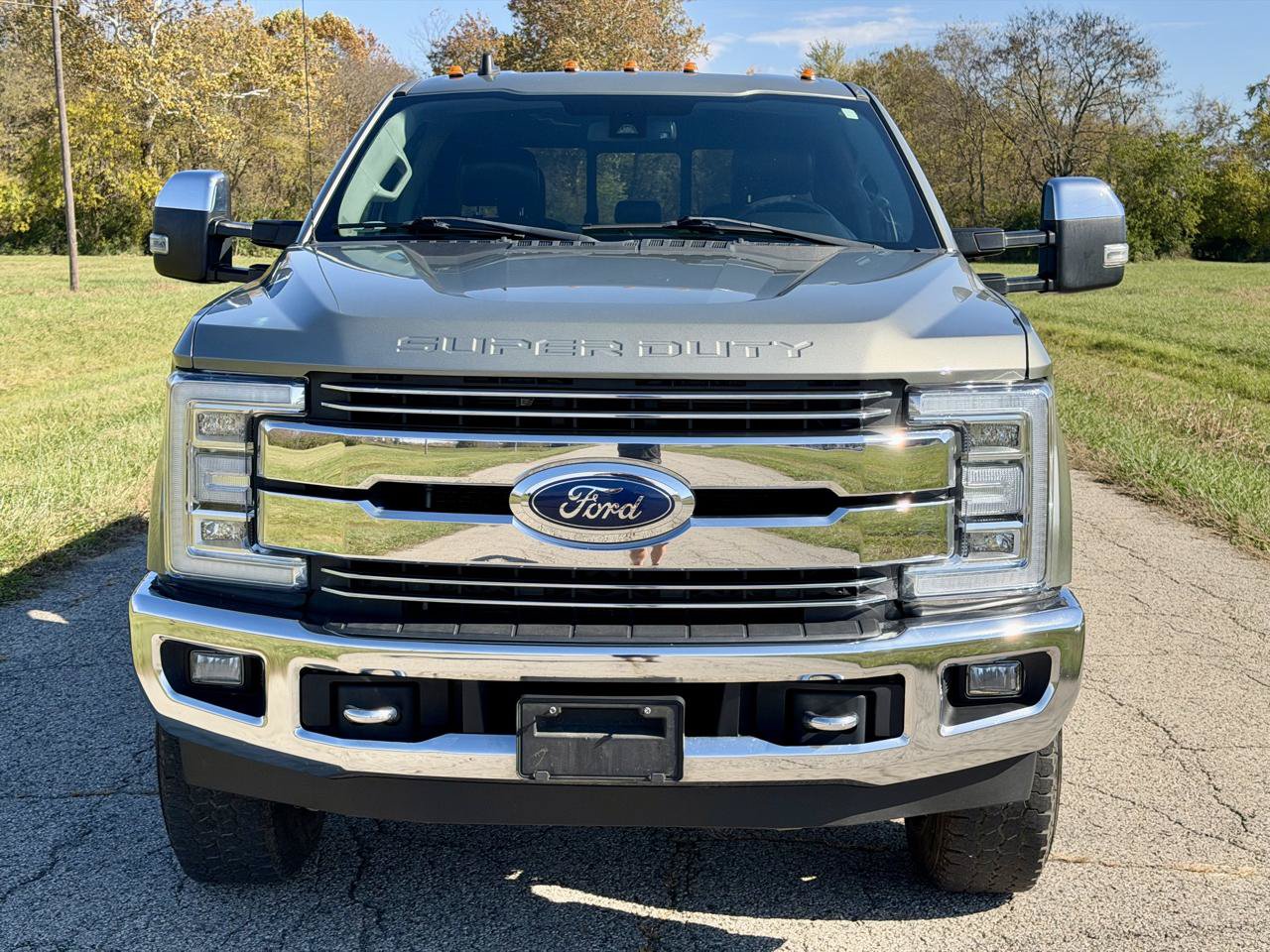 Used 2019 Ford F250 Lariat w/ Lariat Ultimate Package AWD/4WD image 9