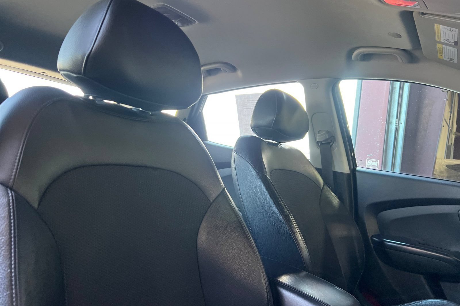 Used 2015 Hyundai Tucson GLS w/ Option Group 02 FWD image 17