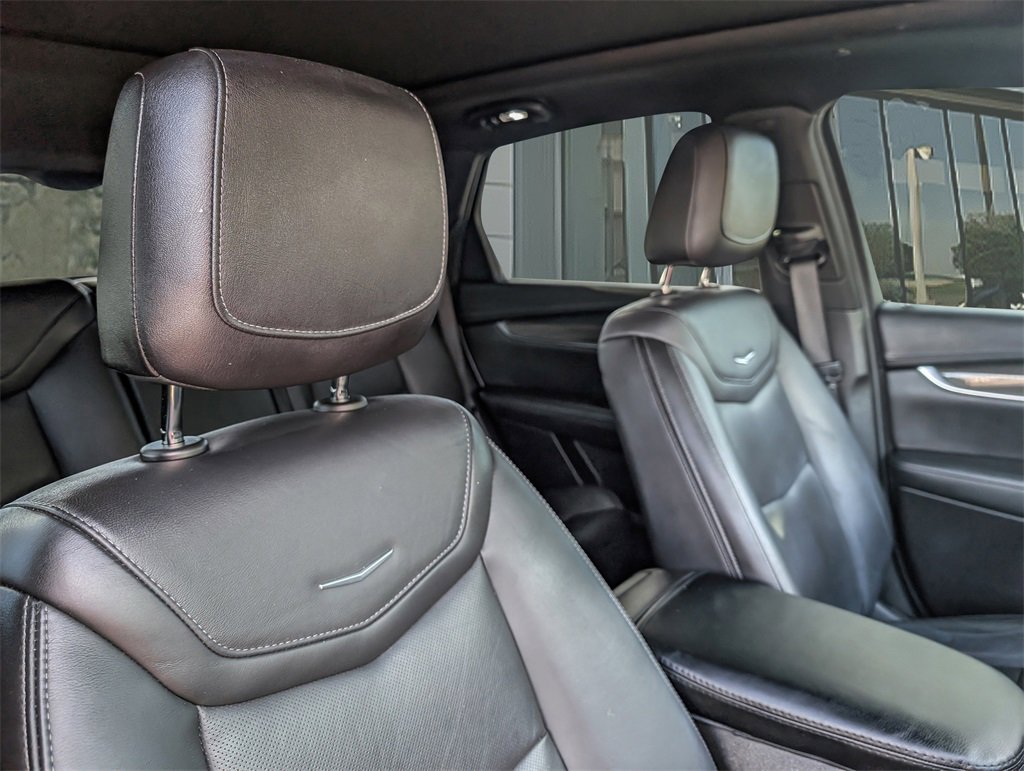 Used 2022 Cadillac XT5 Sportv w/ LPO, ONYX Package image 20