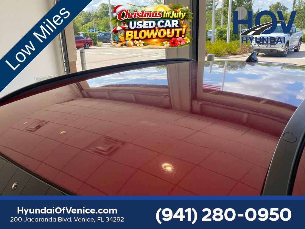 Used 2024 Hyundai Kona SEL w/ Convenience Package FWD image 32