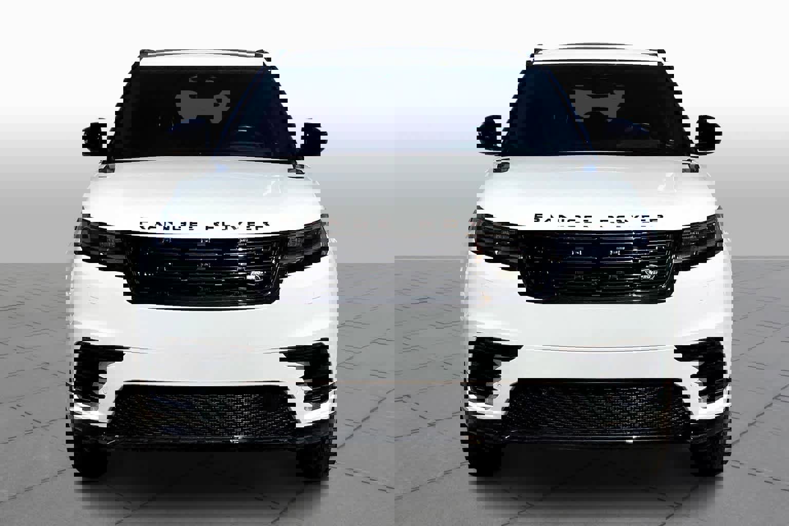 Used 2025 Land Rover Range Rover Velar Dynamic SE image 3