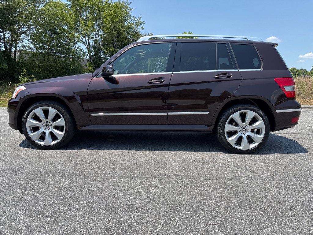 Used 2011 Mercedes-Benz GLK 350 4MATIC image 2