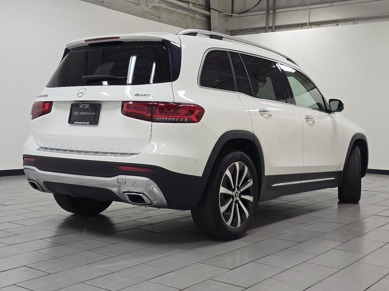 Used 2022 Mercedes-Benz GLB 250 4MATIC image 17