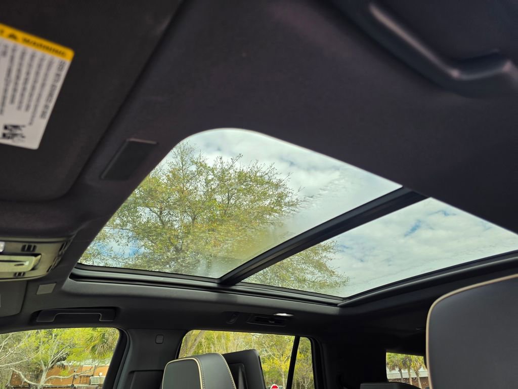 New 2026 Chevrolet Tahoe Premier image 12