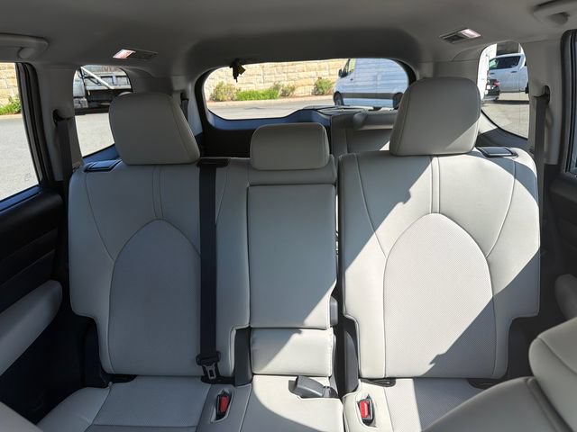 Certified 2025 Toyota Grand Highlander AWD Hybrid image 41
