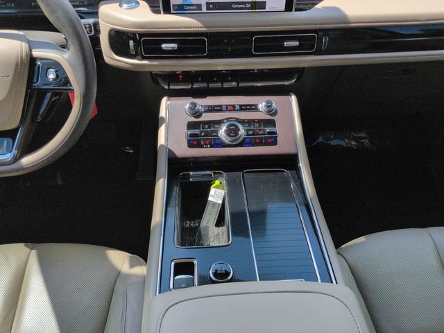 Used 2023 Lincoln Aviator Reserve w/ Equipment Group 201A AWD/4WD image 23