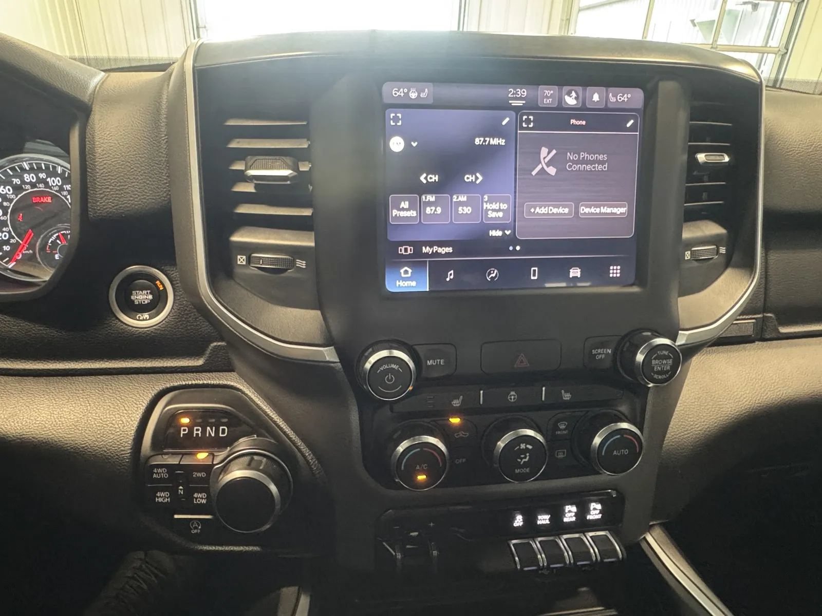 Used 2022 RAM 1500 Big Horn AWD/4WD image 30