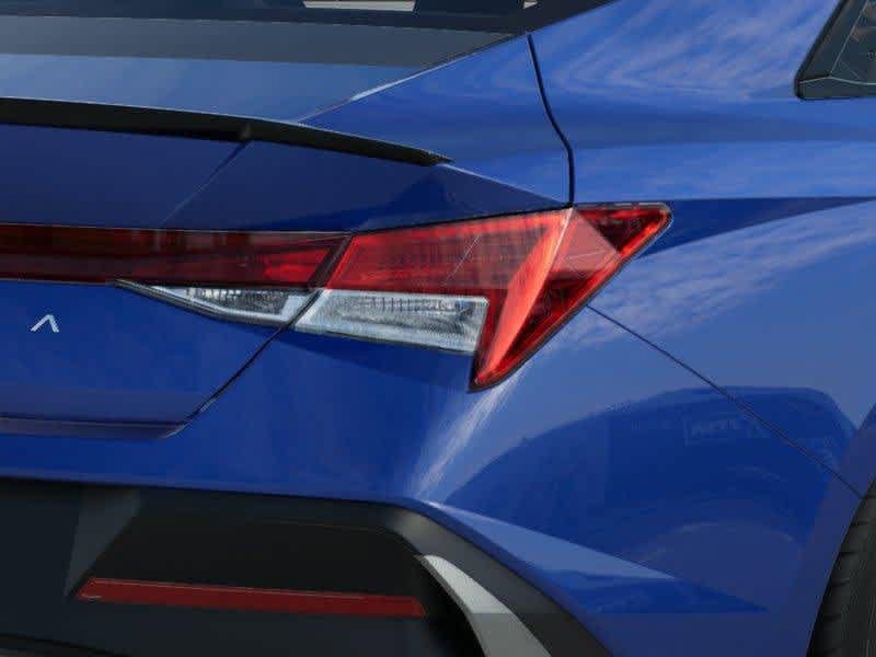 Used 2026 Hyundai Elantra SEL Sport FWD image 10