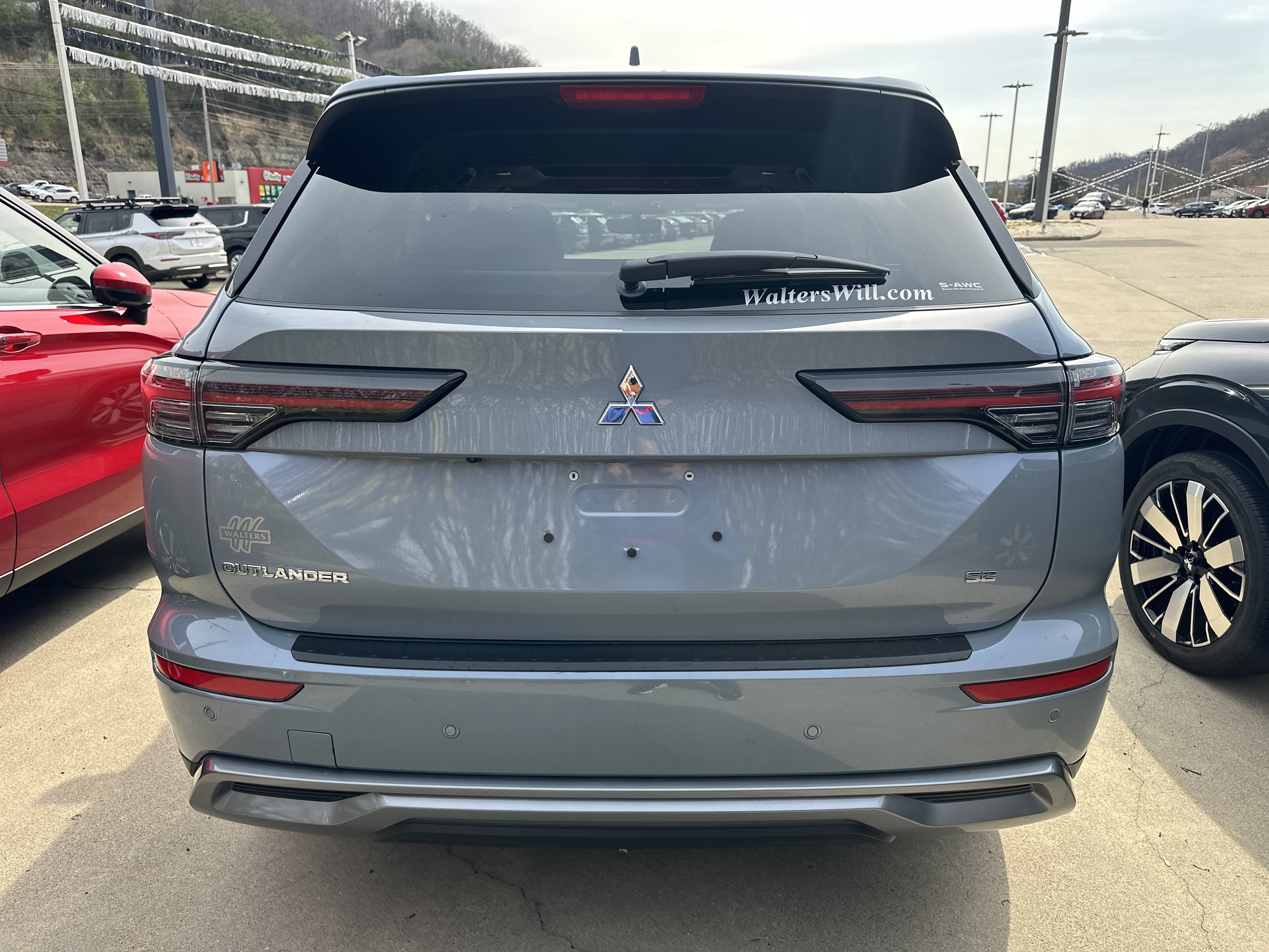 New 2026 Mitsubishi Outlander SE AWD/4WD image 3