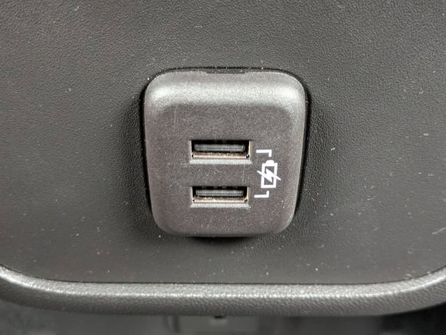 Used 2023 Chevrolet Equinox RS w/ RS Leather Package FWD image 15