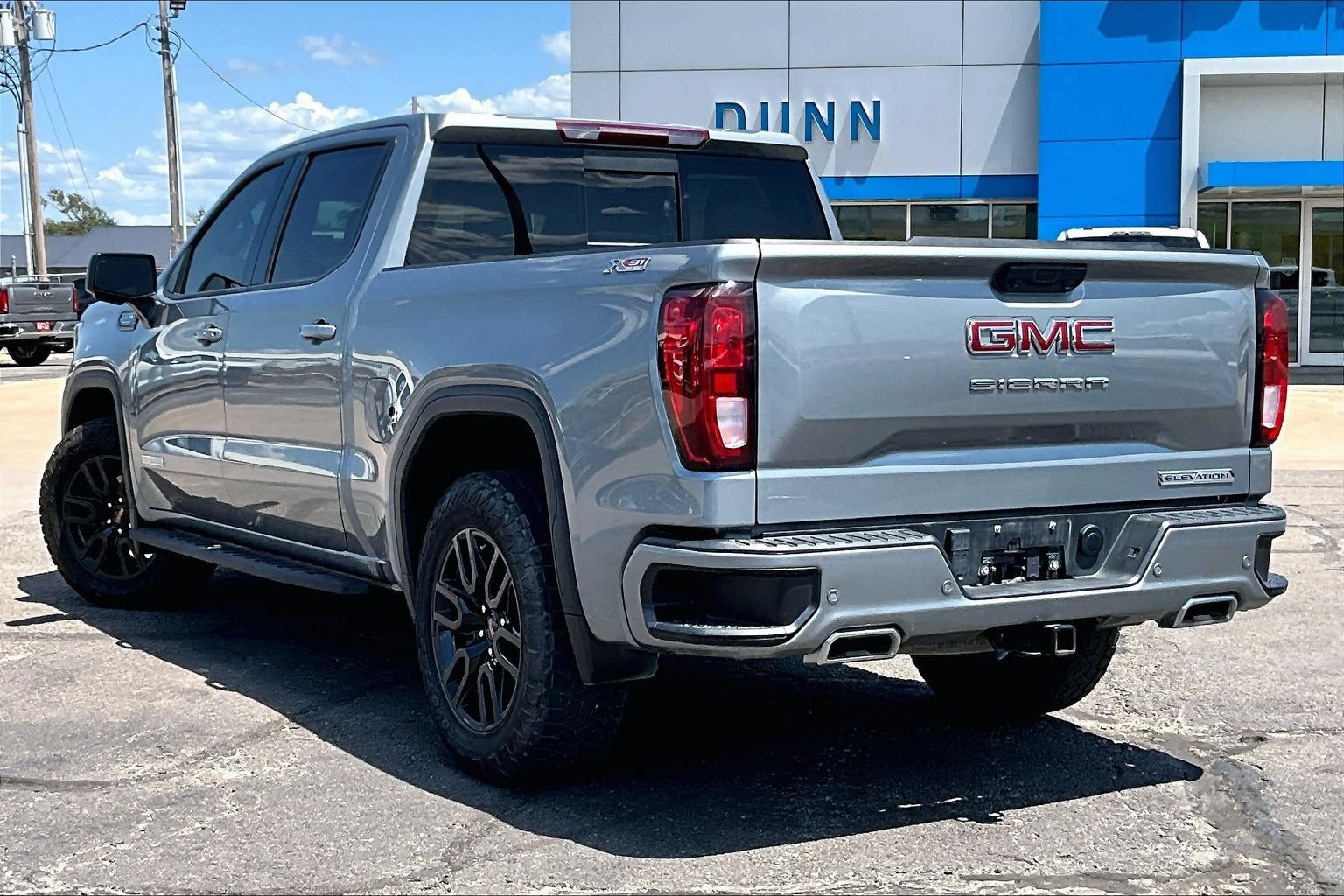 Used 2024 GMC Sierra 1500 Elevation w/ Elevation Premium Package AWD/4WD image 12