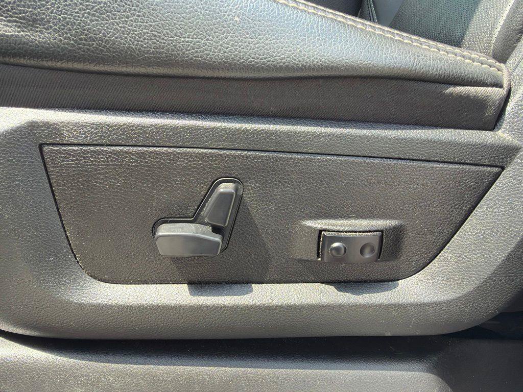 Used 2024 RAM 2500 Rebel w/ Safety Group AWD/4WD image 32