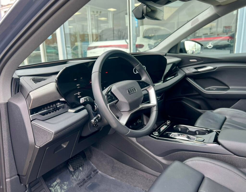 Used 2025 Audi Q6 e-tron Premium Plus w/ Premium Plus image 14