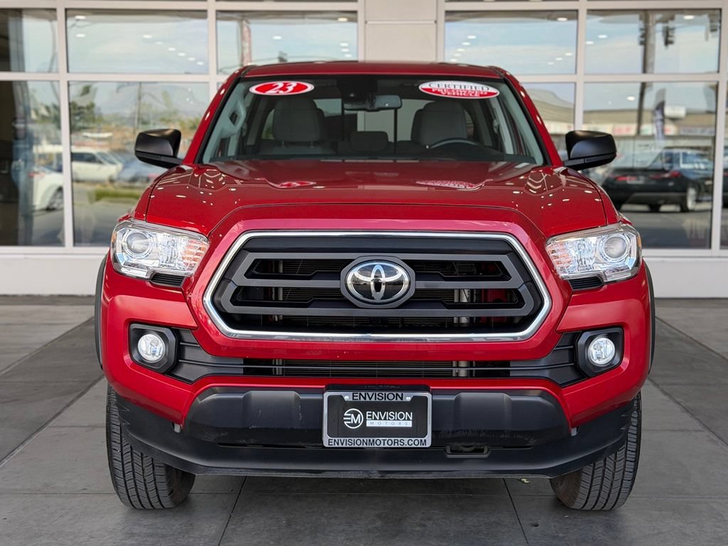 Certified 2023 Toyota Tacoma SR5 AWD/4WD image 5