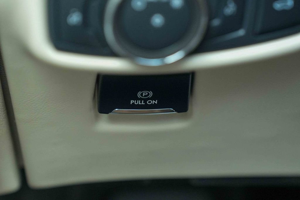 Used 2020 Lincoln MKZ FWD image 28