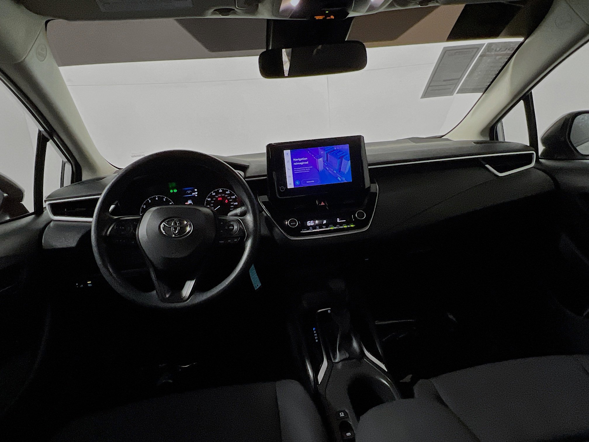 Used 2023 Toyota Corolla LE image 30