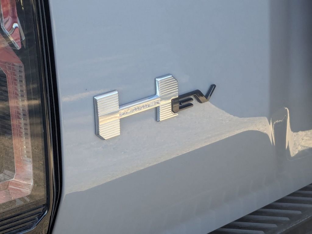 Used 2024 GMC Hummer EV 3X w/ Extreme Off-Road Package image 11