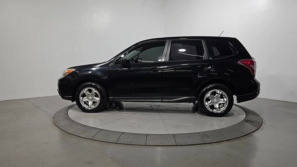 Used 2014 Subaru Forester 2.5i AWD/4WD image 2