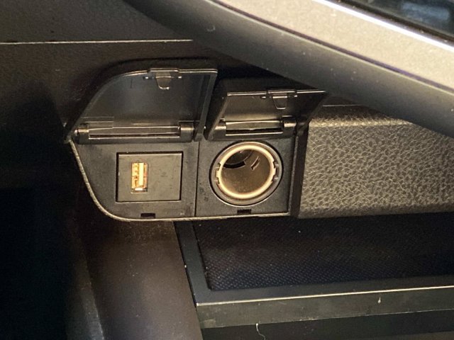Used 2022 Toyota Camry SE FWD image 26