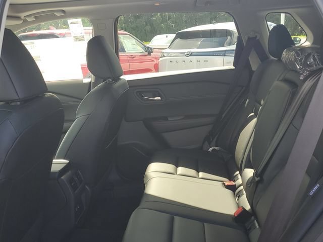 New 2026 Nissan Rogue Dark Armor FWD image 7