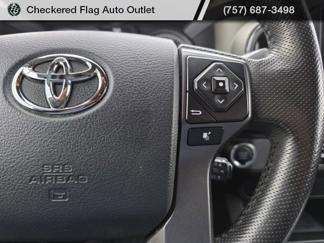 Used 2016 Toyota Tacoma TRD Sport image 26