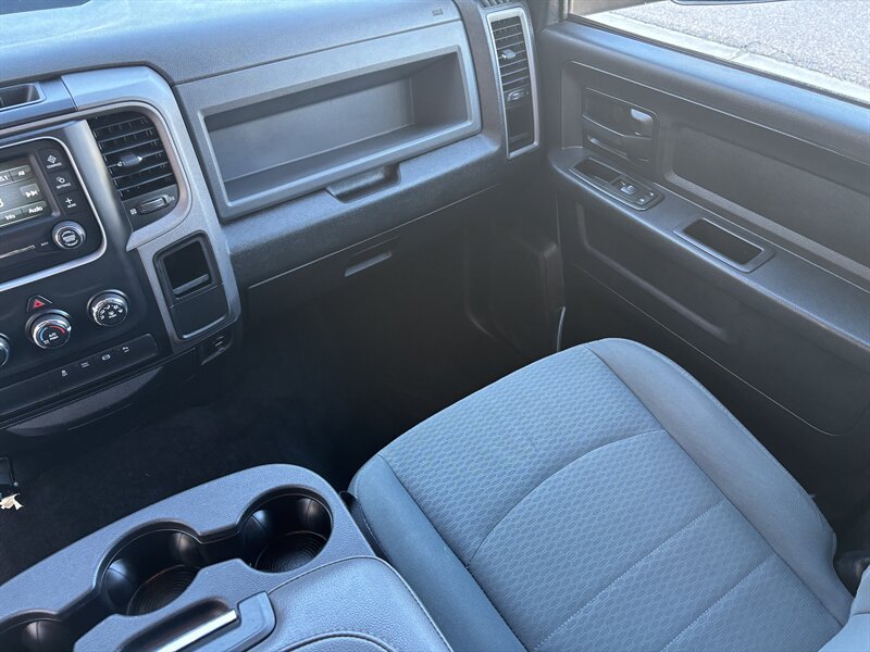 Used 2015 RAM 2500 Tradesman w/ Chrome Appearance Group AWD/4WD image 22