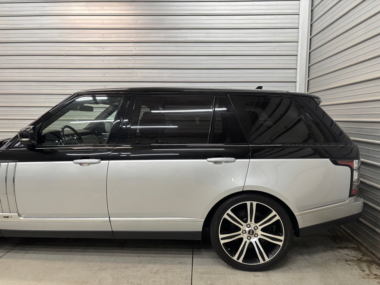 Used 2016 Land Rover Range Rover LWB SV Autobiography AWD/4WD image 5