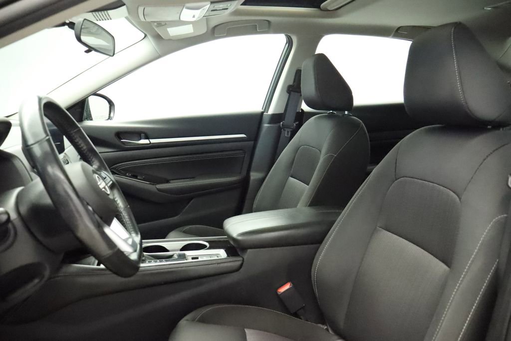 Used 2023 Nissan Altima 2.5 SV w/ SV Premium Package AWD/4WD image 27