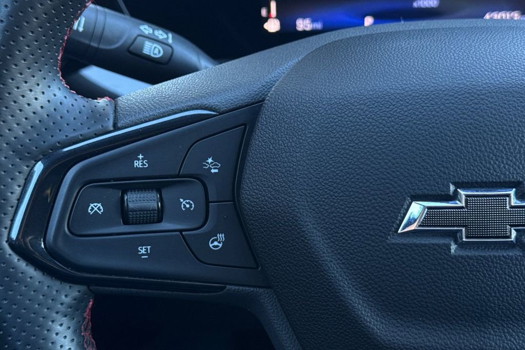 Certified 2024 Chevrolet Trax RS image 27