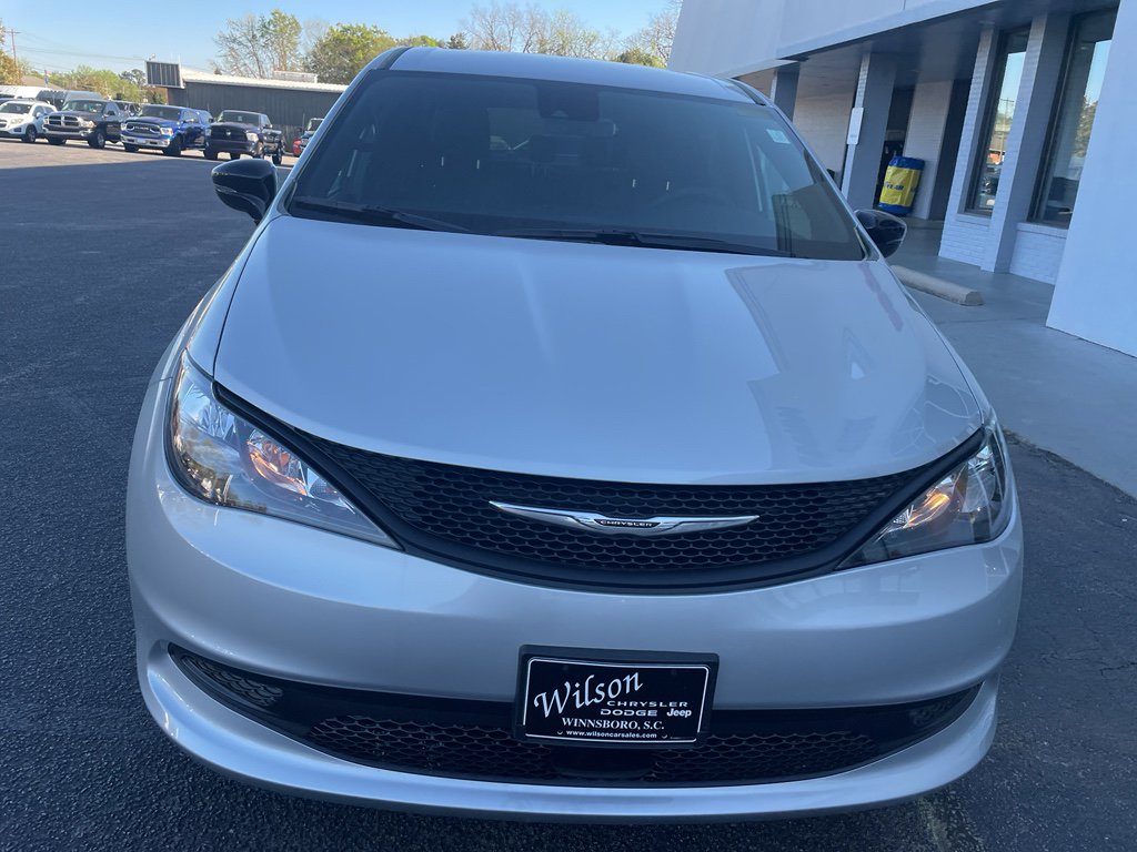 New 2026 Chrysler Voyager LX FWD image 3