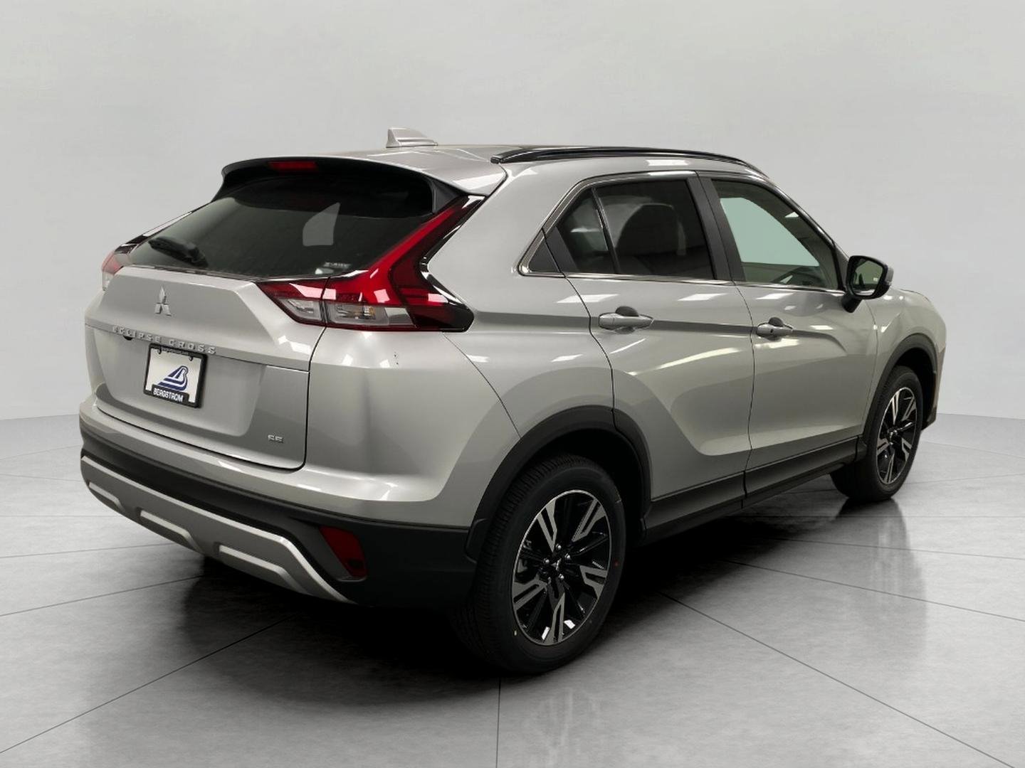 New 2026 Mitsubishi Eclipse Cross SE image 3