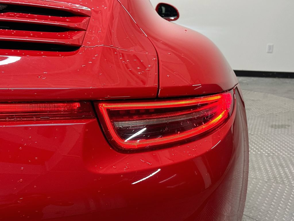 Used 2013 Porsche 911 Carrera 4S AWD/4WD image 31
